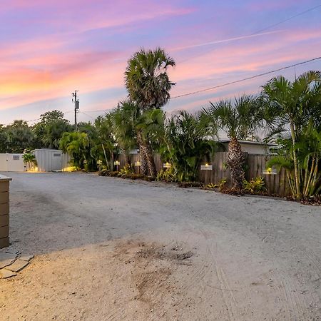 Boutique Vacation Rental Complex At Beach ココアビーチ エクステリア 写真