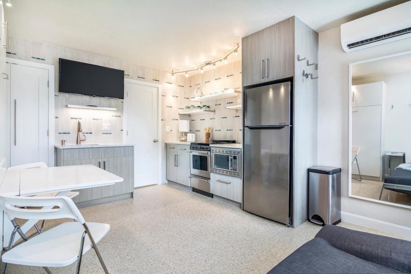 Boutique Vacation Rental Complex At Beach ココアビーチ エクステリア 写真